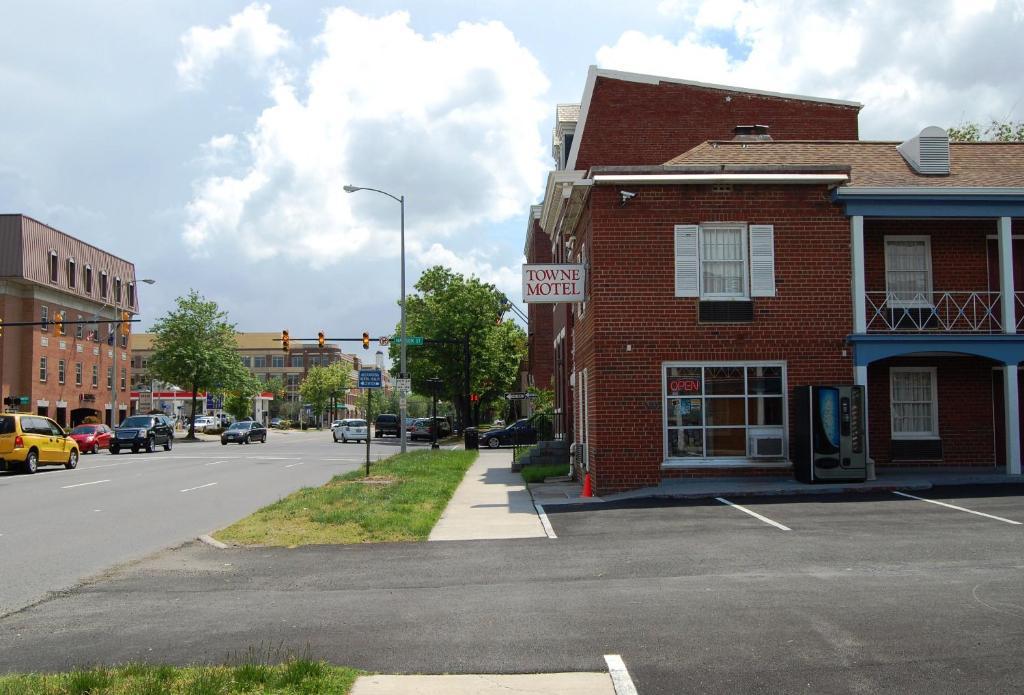 Towne Motel Alexandria Exterior photo