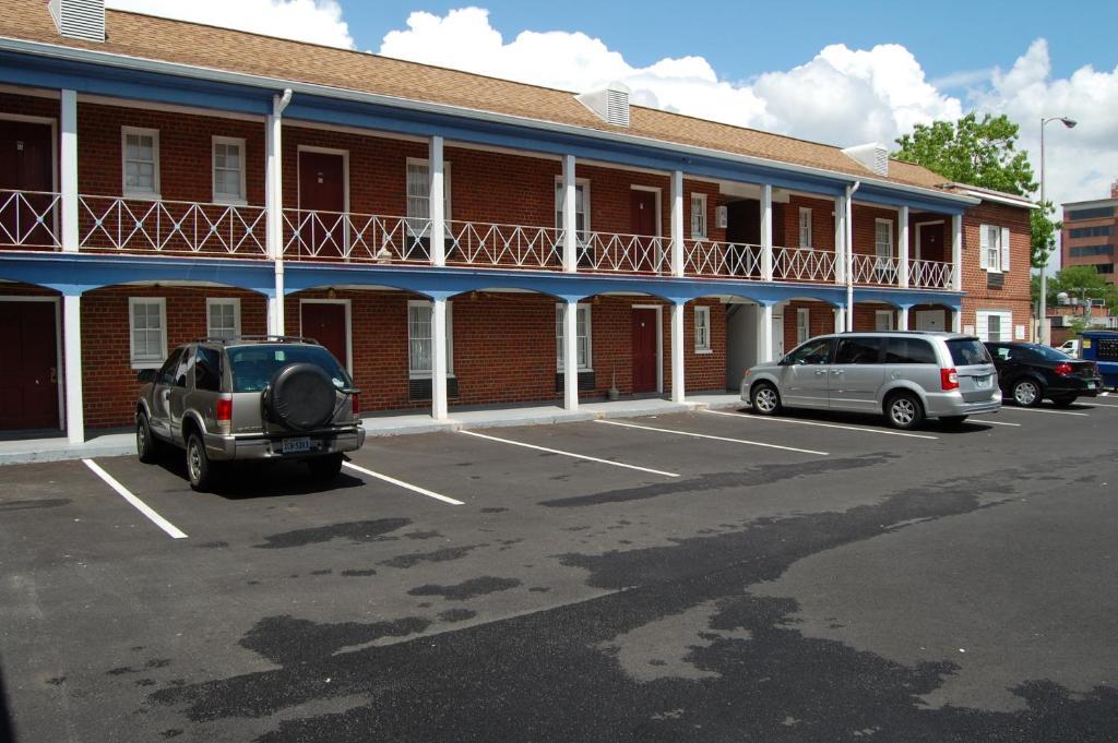Towne Motel Alexandria Exterior photo