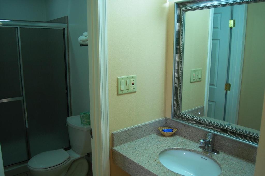 Towne Motel Alexandria Room photo